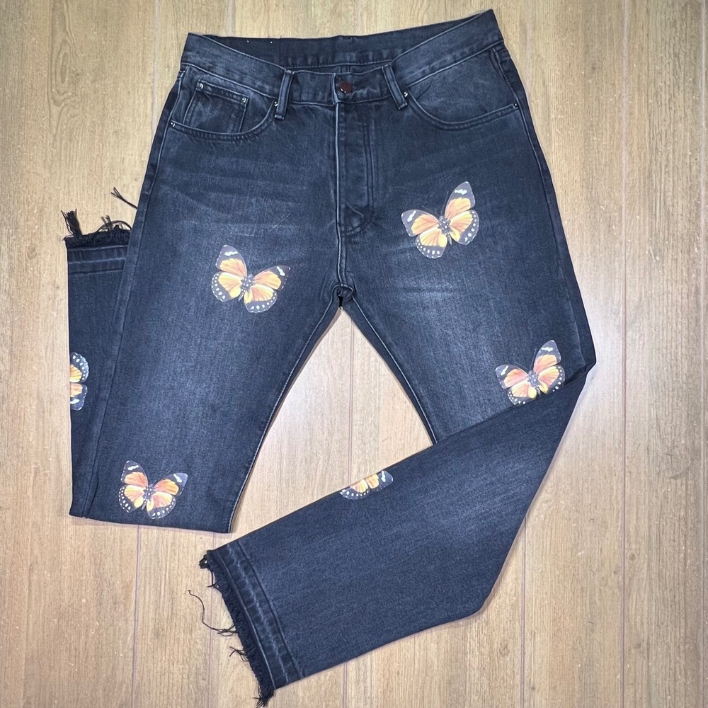 MNML Mens Butterfly Graphic Straight Leg Jeans Washed Black Raw Hem Size 34